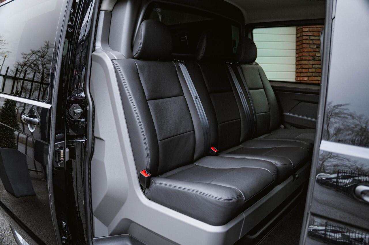 Volkswagen TRANSPORTER T6.1 2.0 TDI 204PK DSG L2H1 HIGHLINE DUB/CAB Standkachel | Leder | LED | Trekhaak | Full Option |