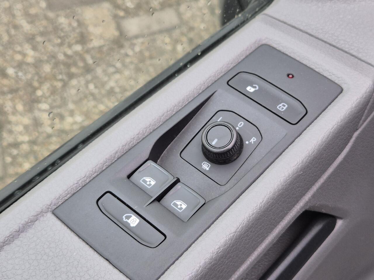 Volkswagen TRANSPORTER 2.0 TDI EU6 L1H1 28 | AIRCO | PDC |