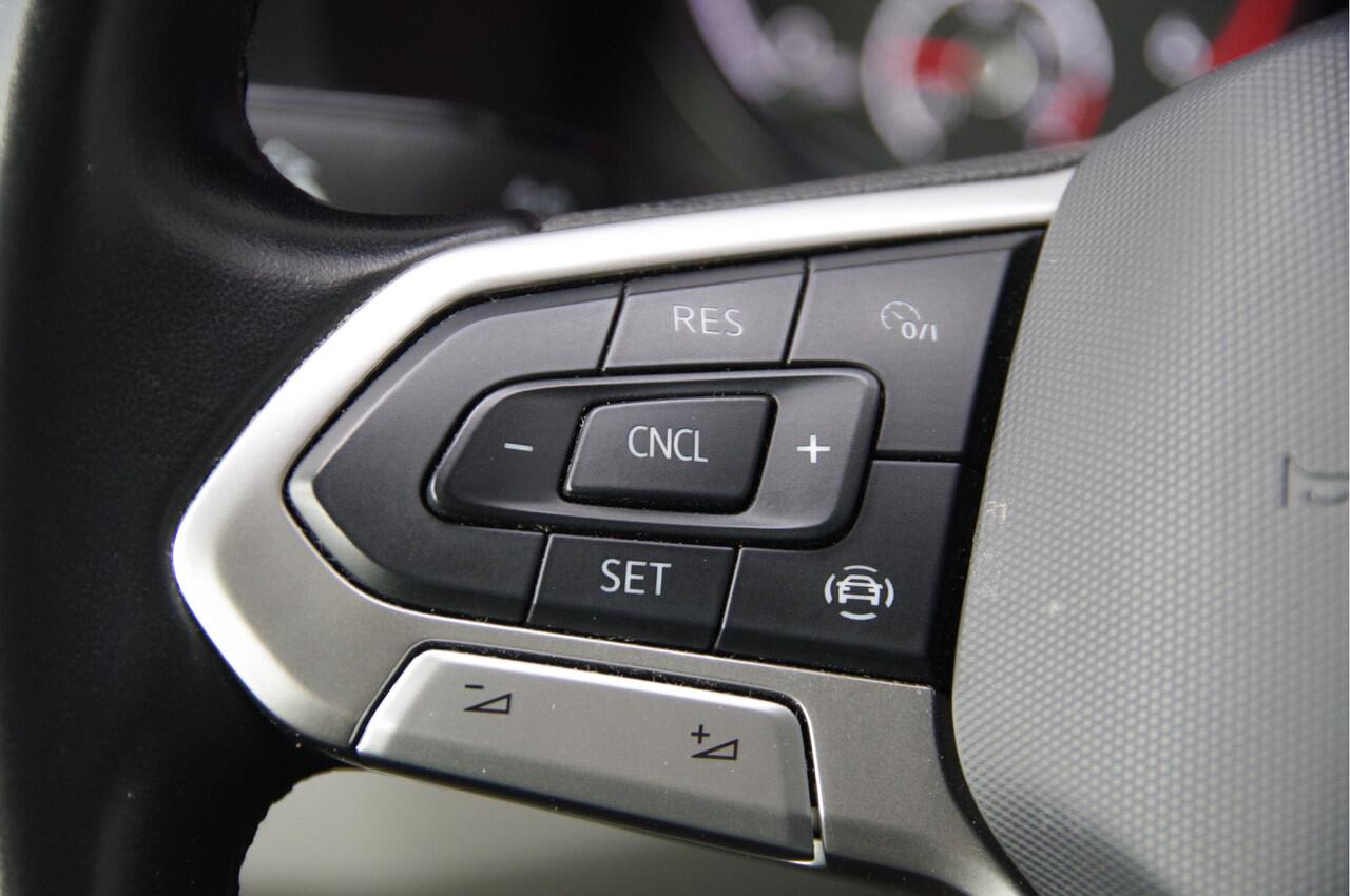 Volkswagen TRANSPORTER 2.0 TDI L2 3-ZITS, AUT. LED, CAMERA, CRUISE, CARPLAY, BUMPERS IN KLEUR