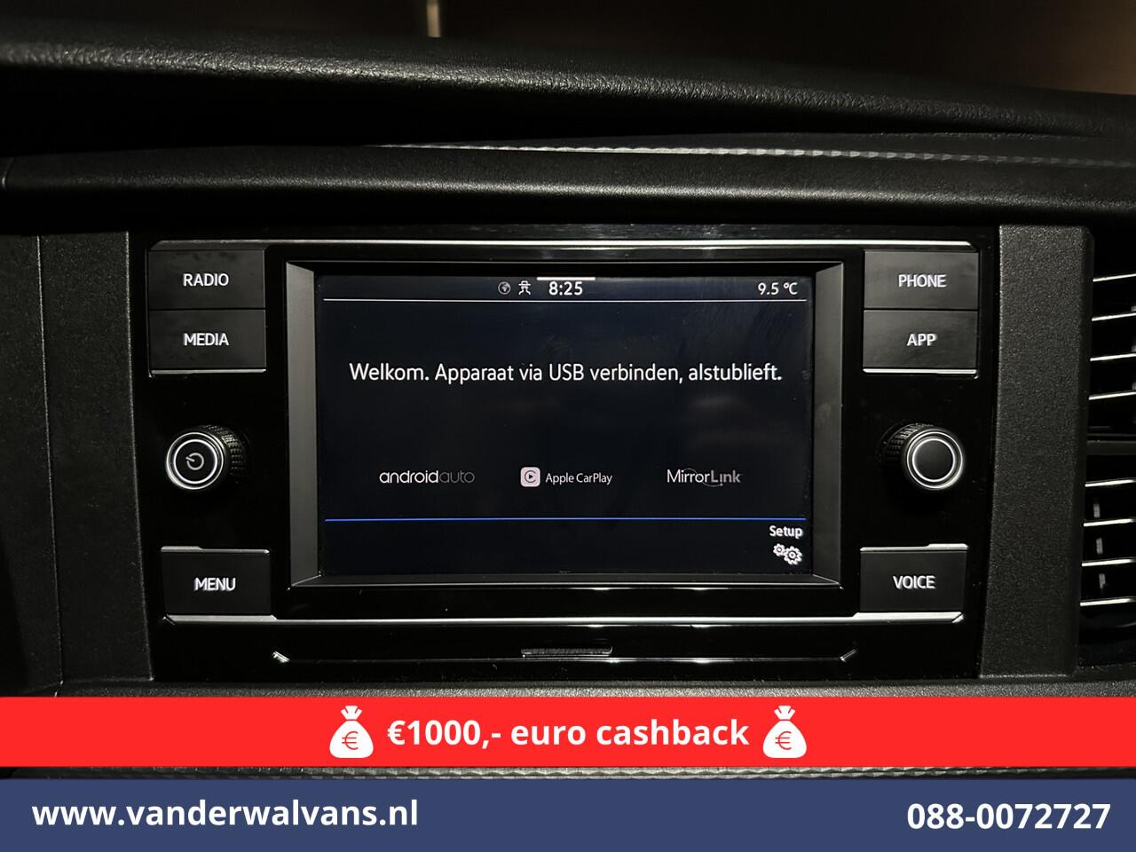 Volkswagen TRANSPORTER 2.0 TDI 150pk L2H1 Euro6 Airco | 2500kg Trekhaak | Apple Carplay | Android Auto Parkeersensoren, Cruisecontrol