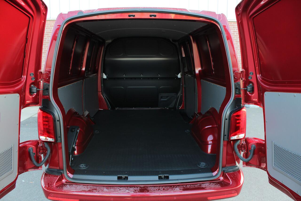 Volkswagen TRANSPORTER T6.1 2.0 TDI 150PK L2 |ALL.IN.PRIJS|LED|SIDEBARS|FRONTLIP|CRUISE|