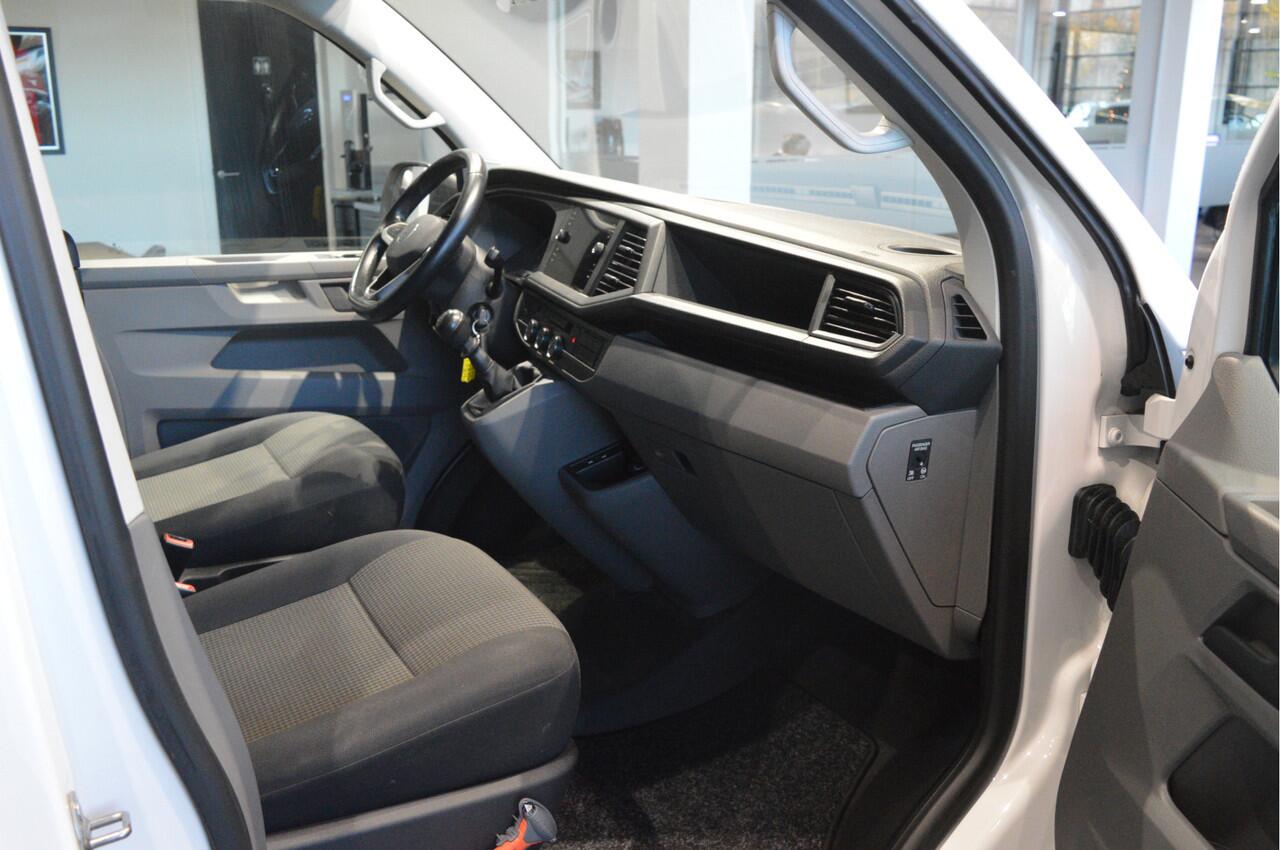 Volkswagen TRANSPORTER 2.0 TDI L2H1 airco navi pdc cruise trekhaak 150 pk !!