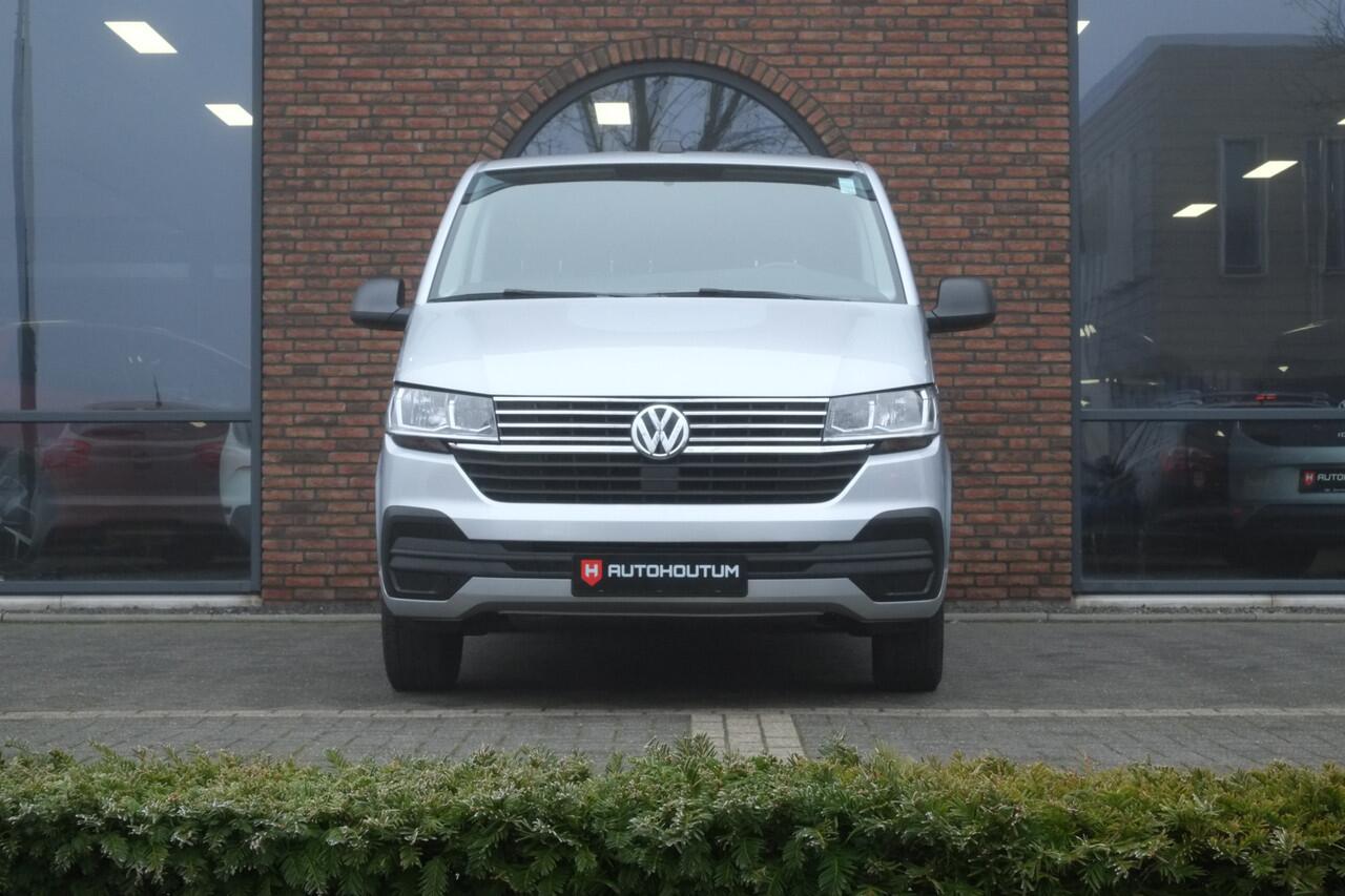 Volkswagen TRANSPORTER 2.0 TDI DSG 150pk L1H1 32 Navigatie, 3 zits