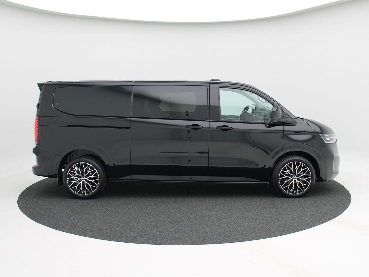 Volkswagen TRANSPORTER 2.0 TDI L2H1 30 Bulli Intro | V-08-KZS | 170pk | Automaat | Dubbele cabine | Dubbele Schuifdeur | 20"Lichtmetalen velgen | Full LED | Trekhaak | BPM Vrij!