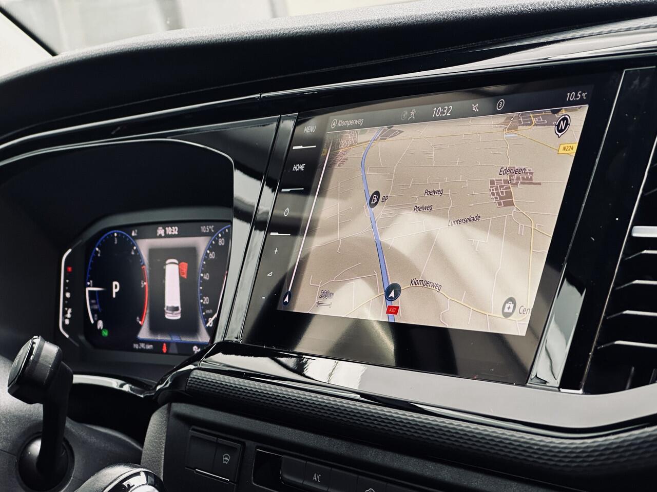 Volkswagen TRANSPORTER 2.0 TDI 150pk | DSG | Bulli Black Edition | Lang L2 | LED | Navi | Camera | Adapt Cruise | Trekhaak | Ex btw