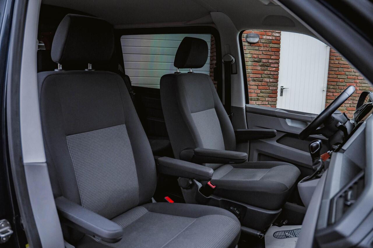 Volkswagen TRANSPORTER 2.0 TDI 150PK DSG L2H1 DUB/CAB LED Trekhaak Camera