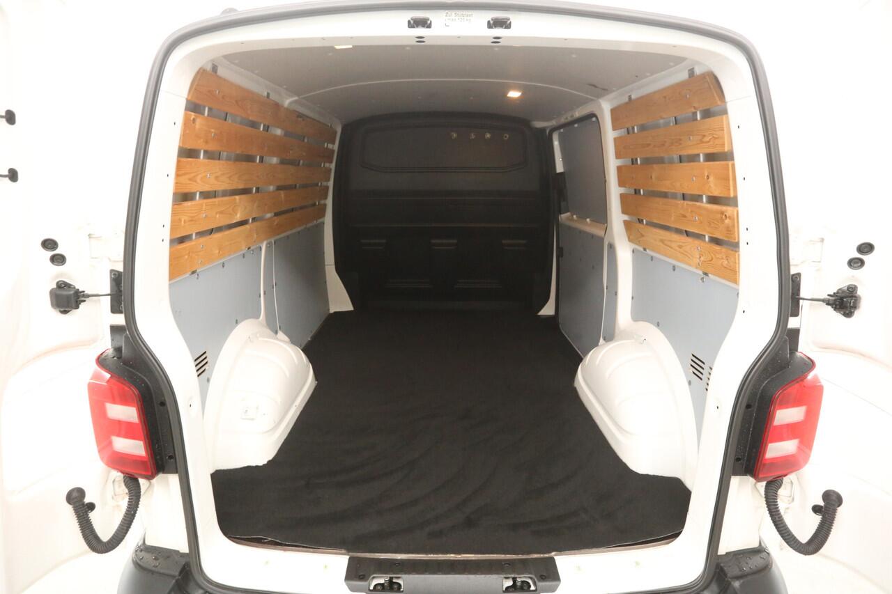 Volkswagen TRANSPORTER 2.0 TDI L1H1 | 150PK | Airco | Trekh. | Cruise | Parkeersens.