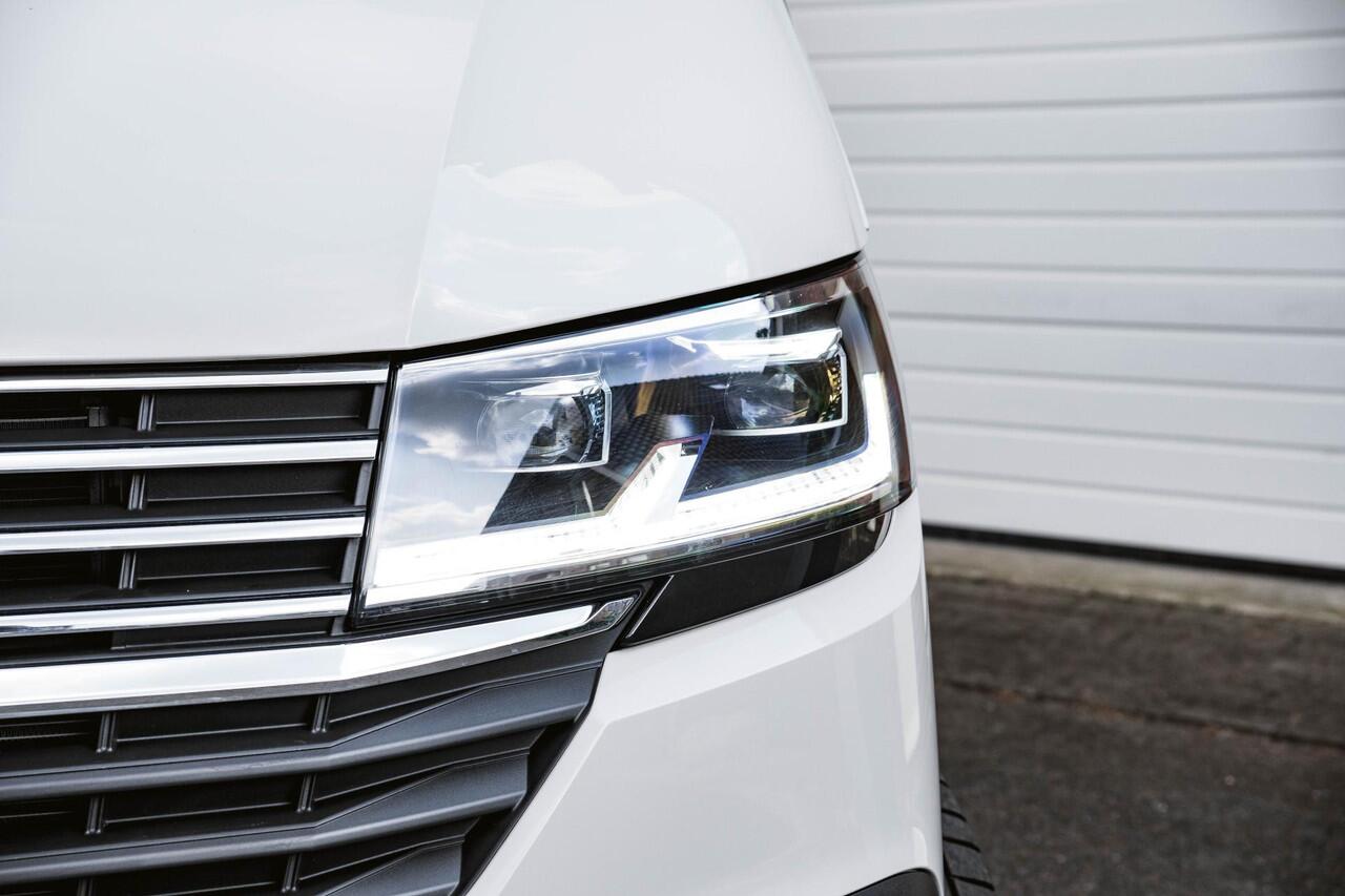 Volkswagen TRANSPORTER T6.1 Caravelle 2.0 TDI 204 PK DSG L2H1 DUB/CAB A-Deuren ACC | LED | Leder | Apple Carplay/ Android Auto | Privacy glass |