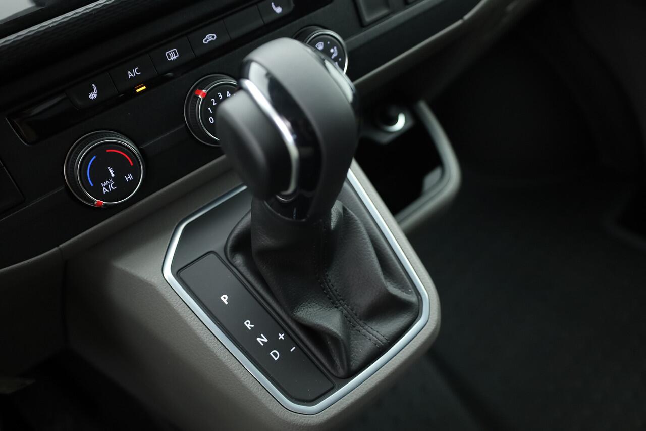 Volkswagen TRANSPORTER 2.0 TDI - 150pk DSG-Automaat | Dubb. Cabine | Digitaal Cockpit | Airco | Navi | Cruise | 2x Schuifdeur | Pure Grey | BPM Vrij!