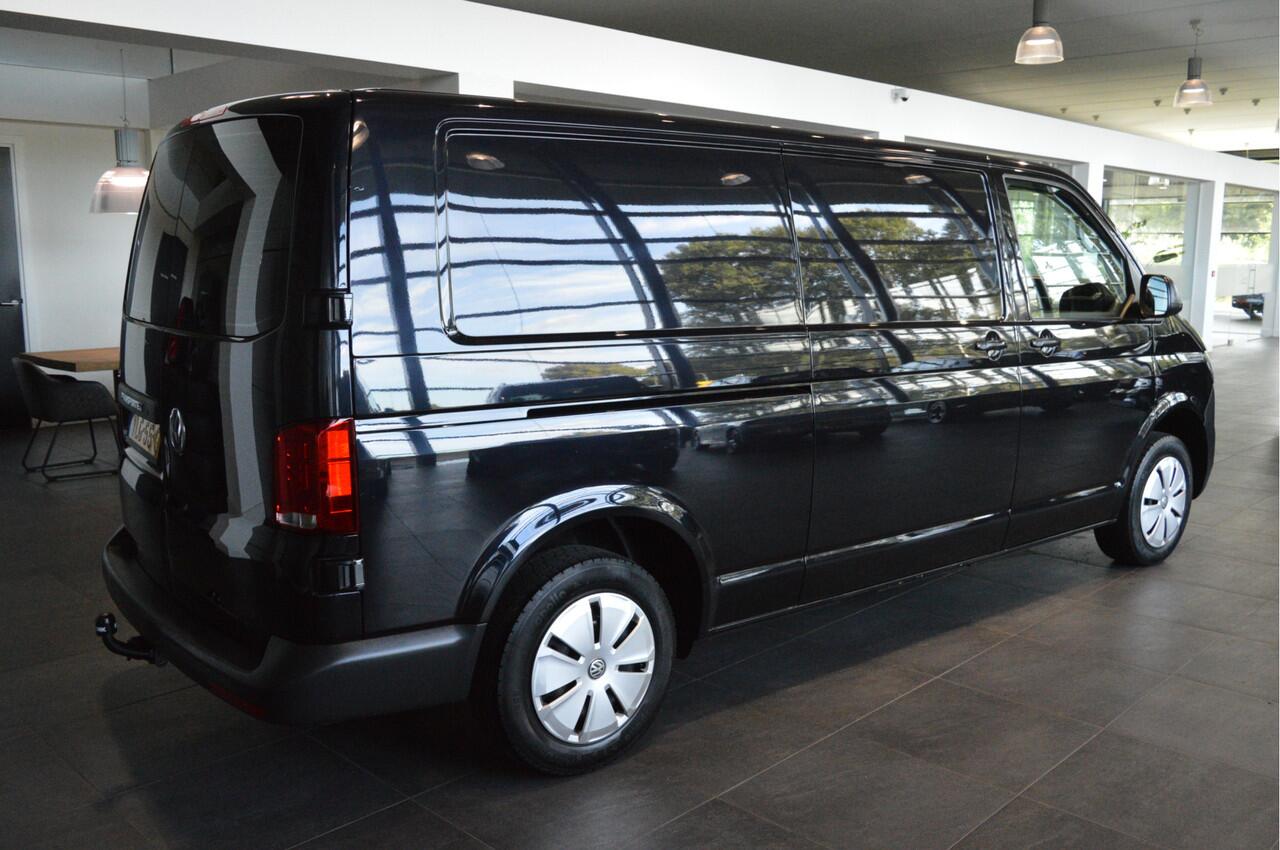 Volkswagen TRANSPORTER 2.0 TDI L2H1 28 airco cruise trekhaak carplay 150 pk !!