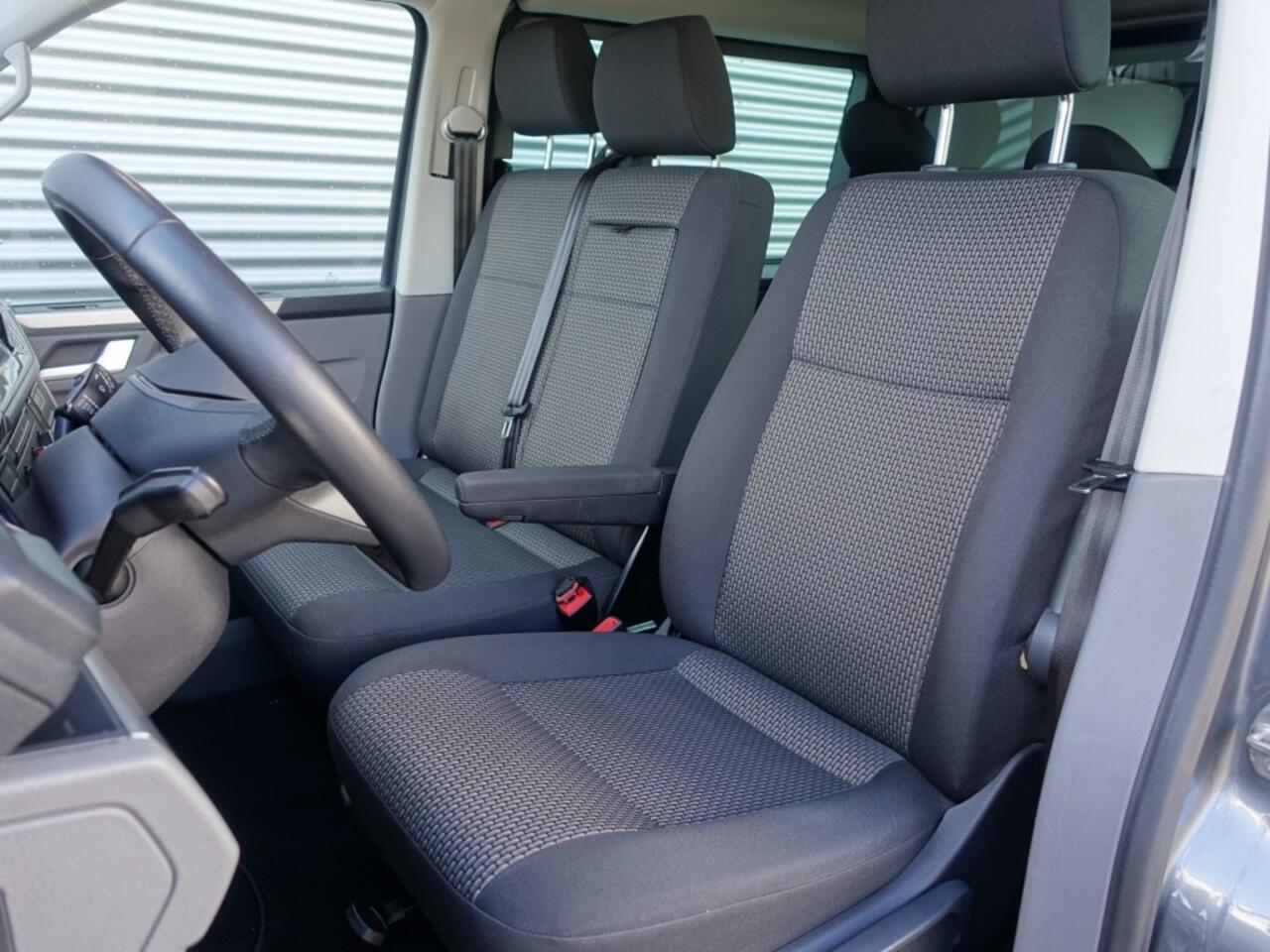 Volkswagen TRANSPORTER 2.0 TDi 150 PK DSG7 Bulli DC L2H1 I NL-Auto I 100% dealer I LED I