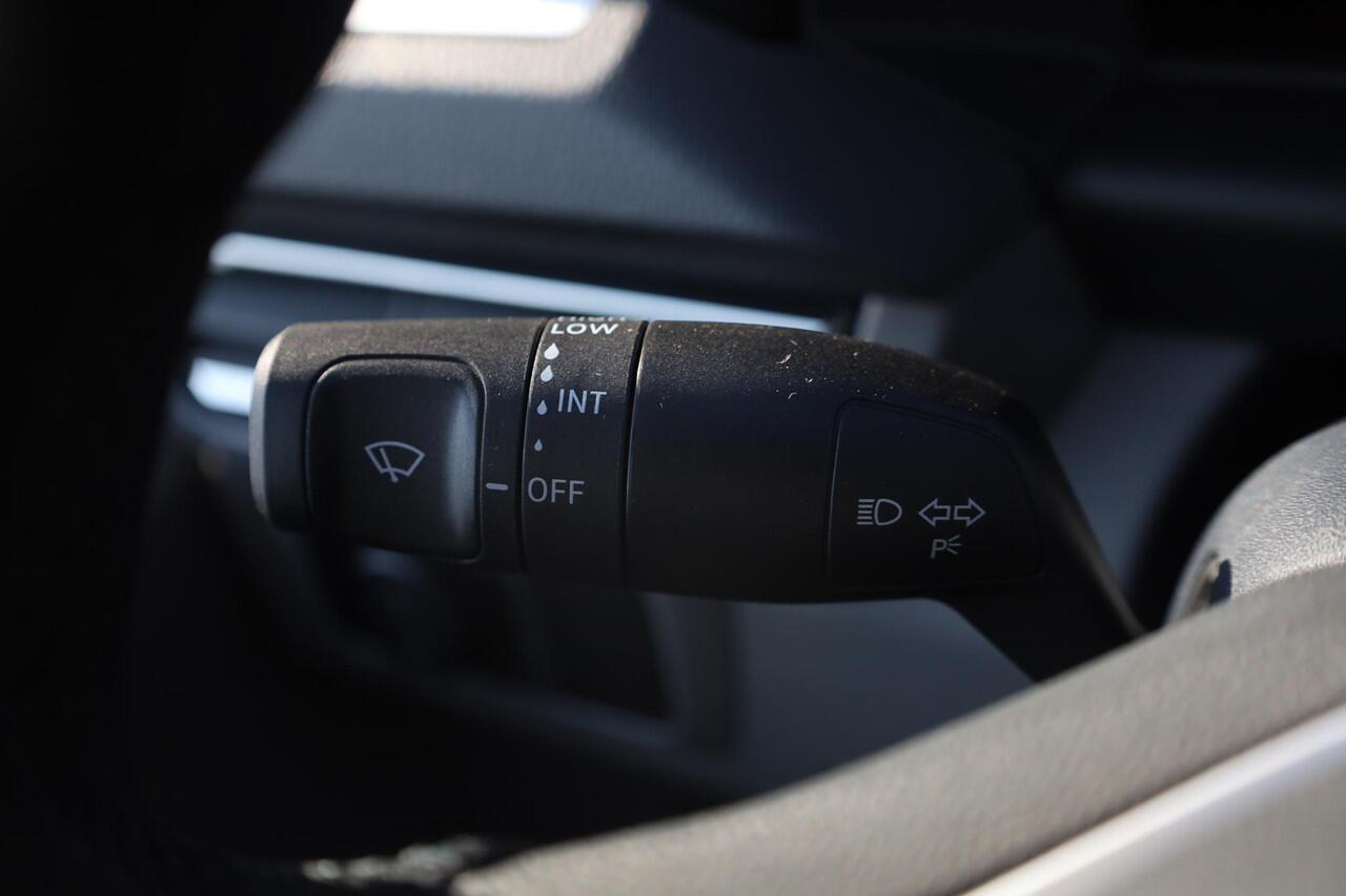 Volkswagen TRANSPORTER 2.0 TDI L2H1 30 PanAmericana 150PK / 110kW, Achteruitrijcamera (rear view), verwarmbare stoelen (bestuurder + bijrijder), Apple Carplay & Android Auto, adaptieve cruise control (acc) met Stop & Go, Lane Assist, volledig digitaal instrumentenpaneel, Keyles