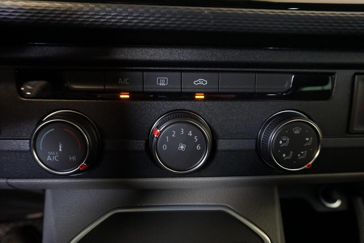 Volkswagen TRANSPORTER 2.0 TDI L2H1 28 Dubbele Cabine Highline Airco | Cruise Control adaptief | PDCVA | 17" LM