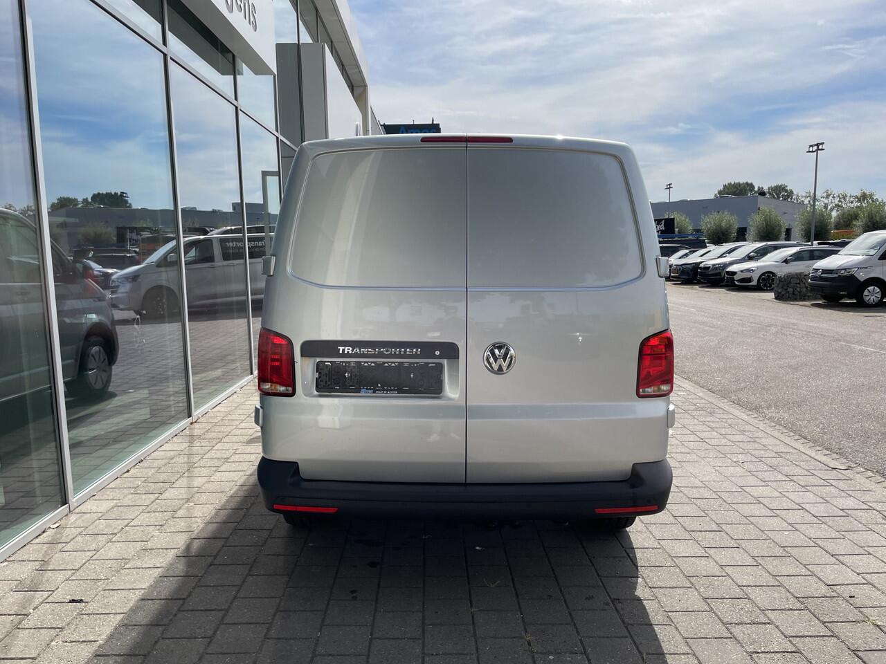 Volkswagen TRANSPORTER 2.0 TDI L2H1 28 | App connect | PDC | Cruise
