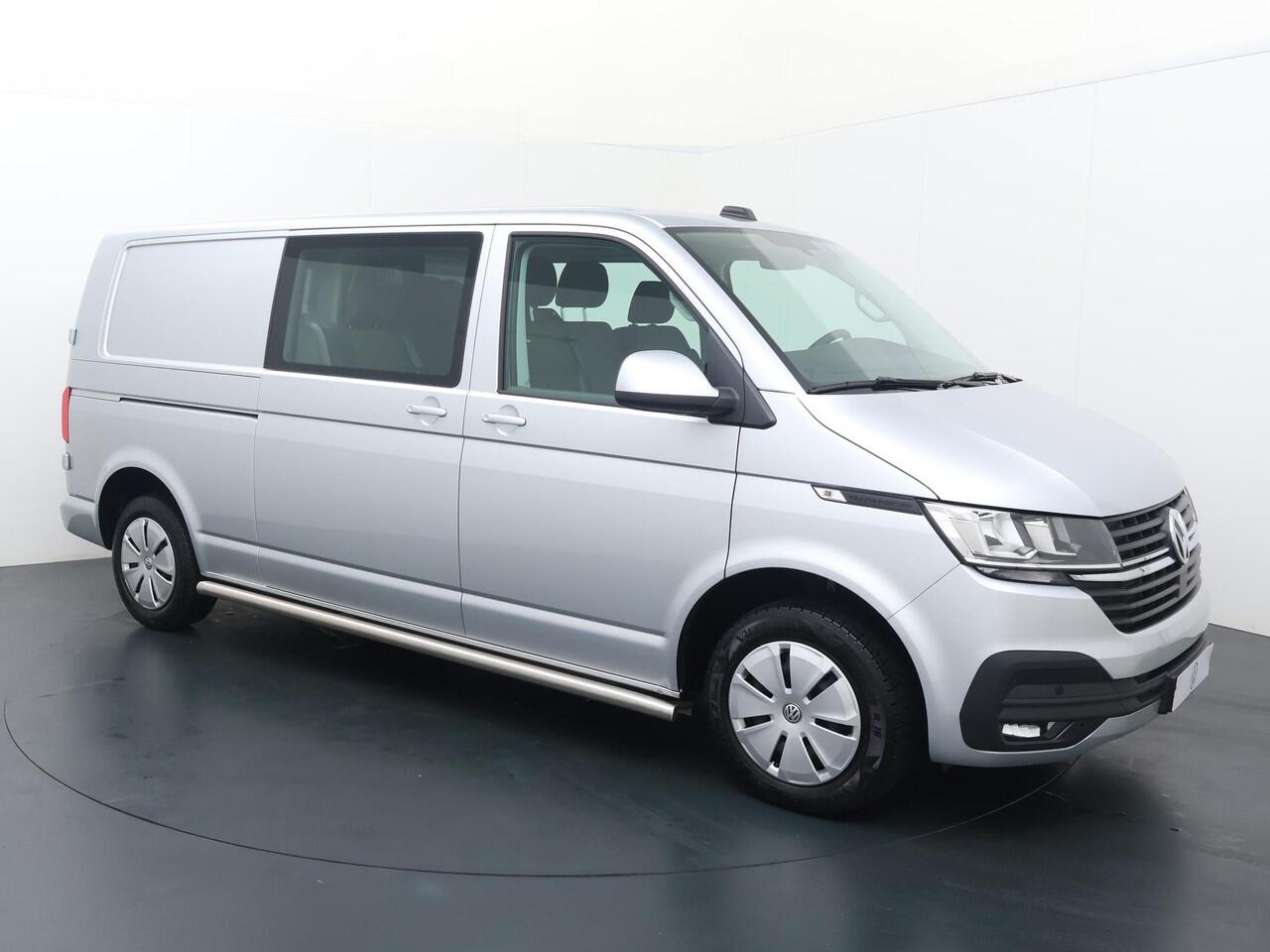 Volkswagen TRANSPORTER 2.0 TDI L2H1 30 DC Highline | 150 PK | Dubbele Cabine | Trekhaak | Airco | Cruise control |