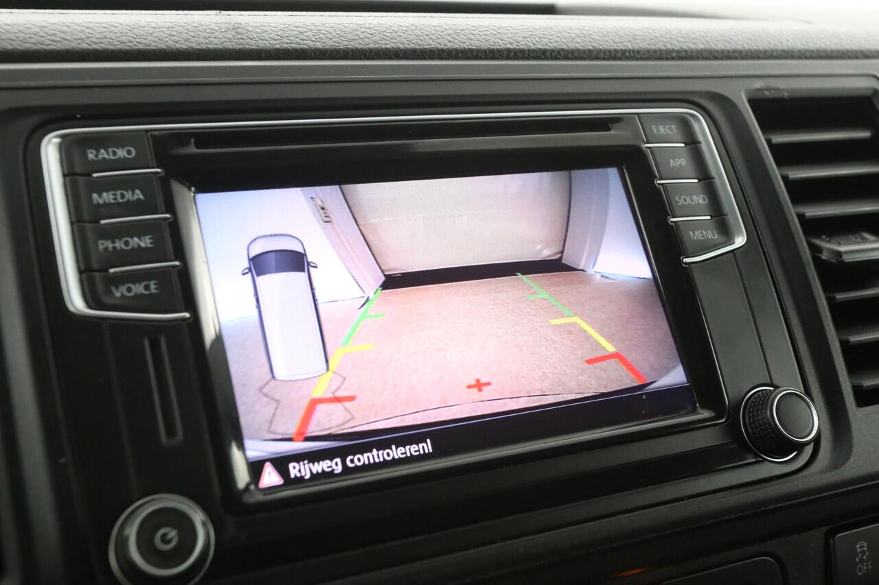 Volkswagen TRANSPORTER 2.0 TDI 140PK L2H1 | Airco | Cruise | Camera | Parkeersensoren