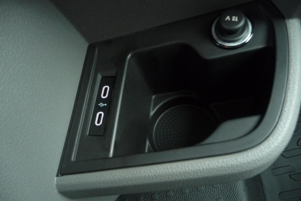 Volkswagen TRANSPORTER 90 pk 2.0 TDI L1H1 26 Economy Business deurtjes, bank, carplay, cruise, BPM vrij, nieuwe auto