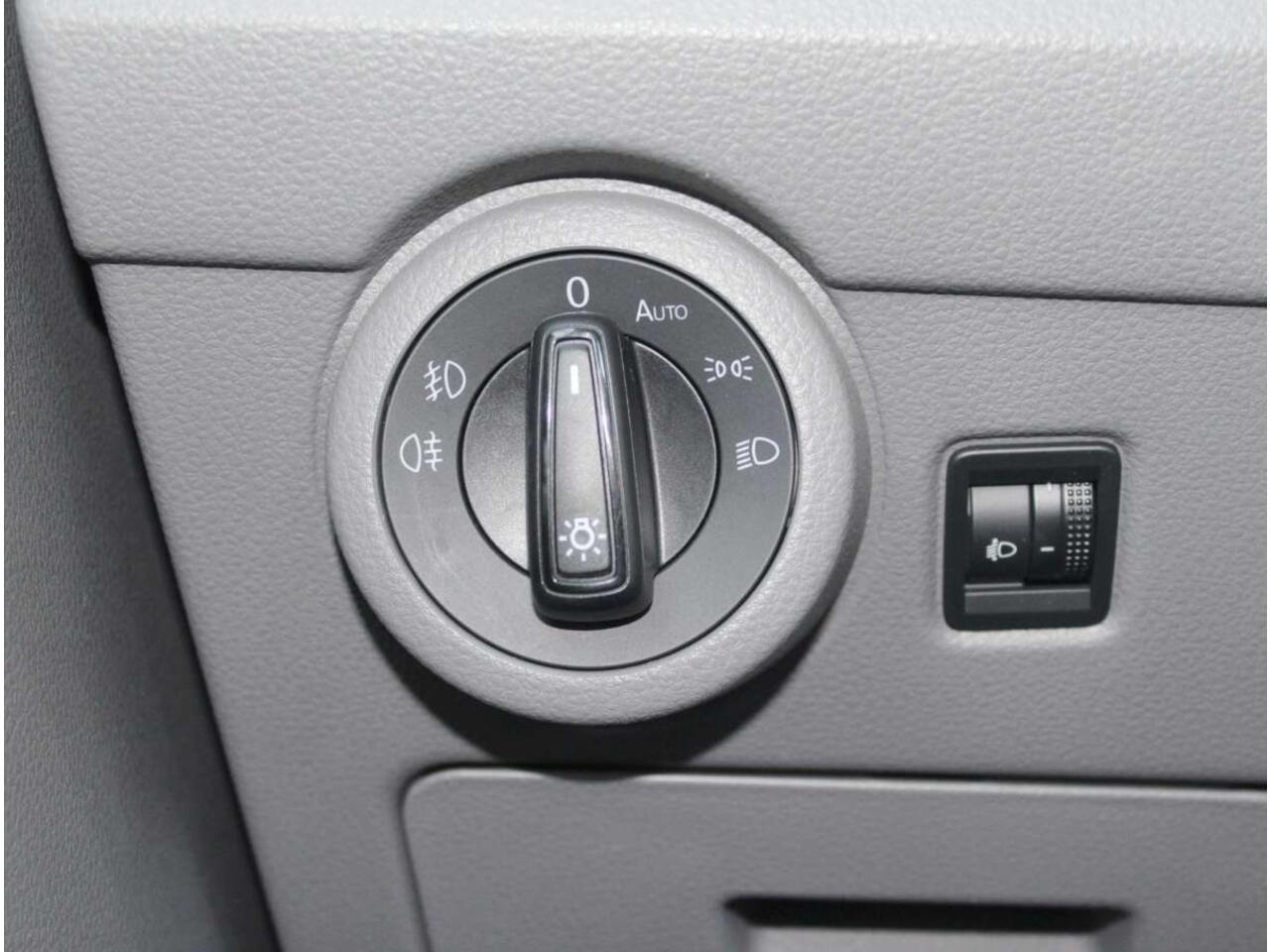 Volkswagen TRANSPORTER T6.1 2.0 TDI L2H1 30 Pick-up / Open Laadbak