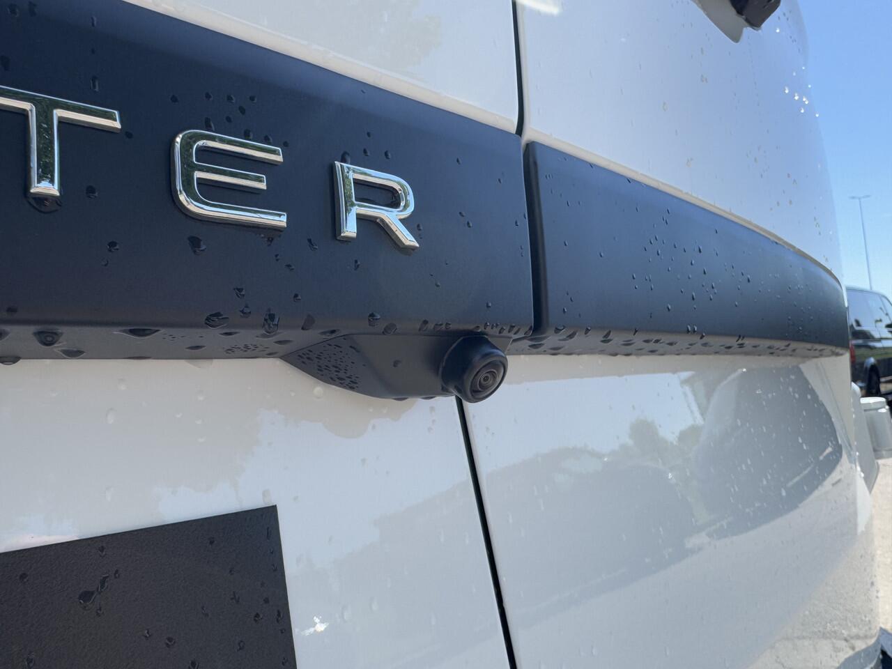 Volkswagen TRANSPORTER 2.0 TDI L1 28 Life 150PK handgeschakeld **BPM vrij**