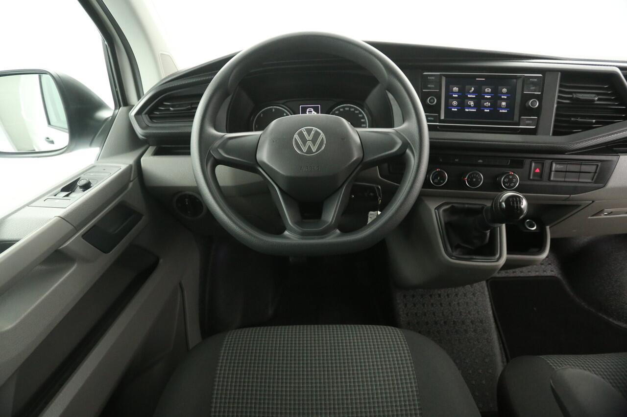 Volkswagen TRANSPORTER 2.0 TDI 140PK L1H1 | Airco | Cruise | Carplay | 3-Zits | Parkeersens.