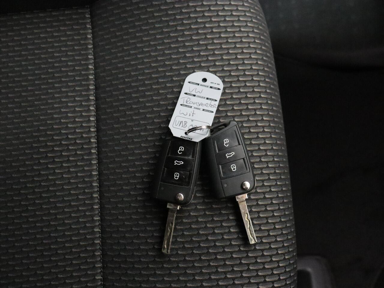 Volkswagen TRANSPORTER 2.0TDI 150PK DSG Automaat | Achterdeuren | Navigatie | Airco | Cruise