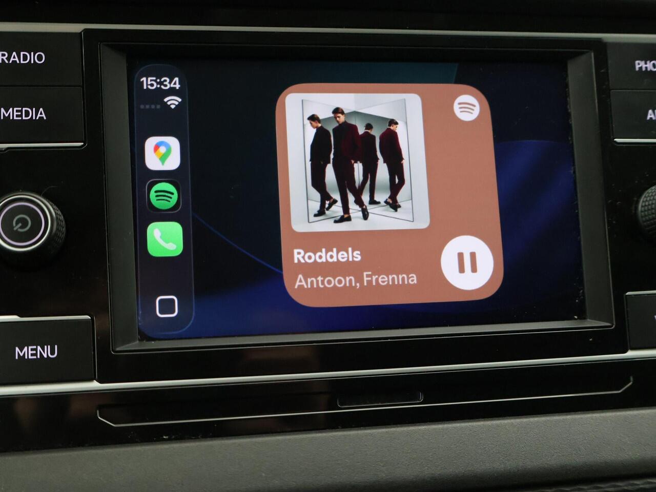 Volkswagen TRANSPORTER 2.0 TDI L2H1 + LEDER | TREKHAAK | CAMERA | APPLE CARPLAY | L.M. VELGEN