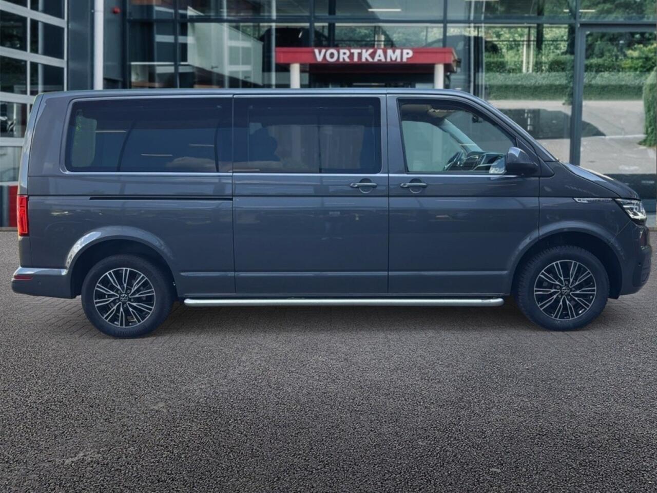 Volkswagen TRANSPORTER CARAVELLE 2.0 TDI DSG LANG 4MOTION E-KLEP/E-DEUR/TREKHAAK/CAMERA/LEDER/NAVI