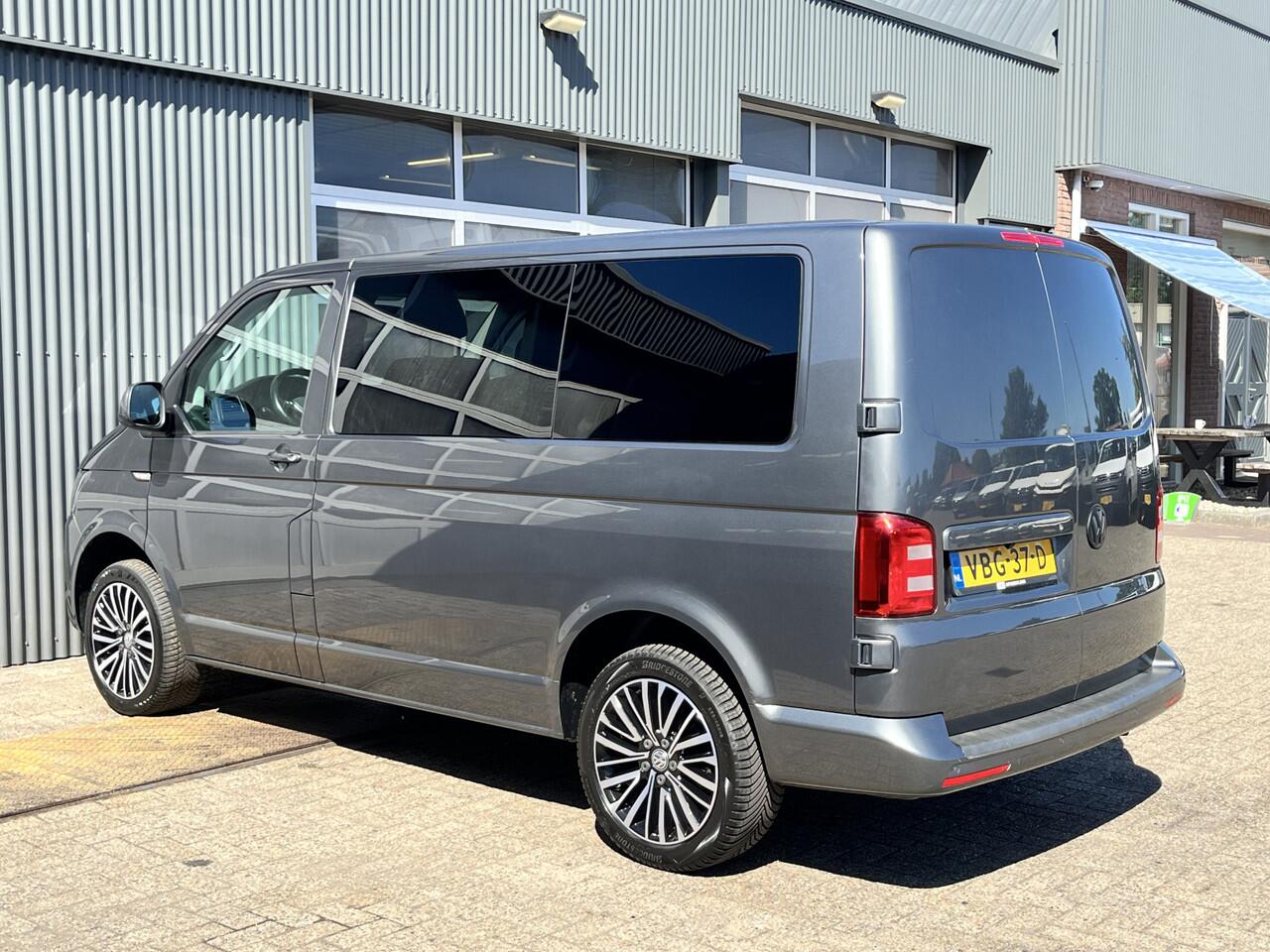 Volkswagen TRANSPORTER 2.0 TDI L1H1 DC Airco Cruise controle Telefoonverbinding Apple carplay Navigatiesysteem Stuurwielbediening Parkeersensoren schuifdeur Euro 6 DC 1e eigenaar Dealer onderhouden
