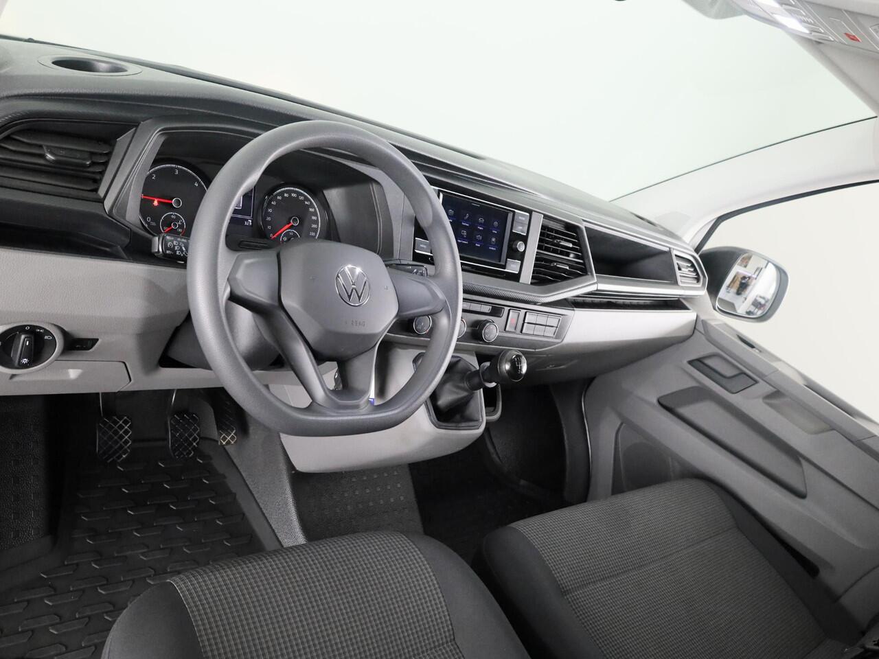 Volkswagen TRANSPORTER 2.0 TDI L2H3 28 110 pk | Verlengde garantie | Navigatie via App | Trekhaak | Parkeersensoren achter | Cruise control |