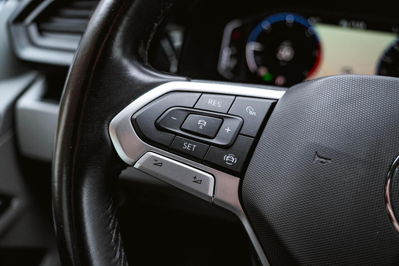 Volkswagen TRANSPORTER 2.0 TDI 150PK DSG L2H1 DUB/CAB LED Trekhaak Camera