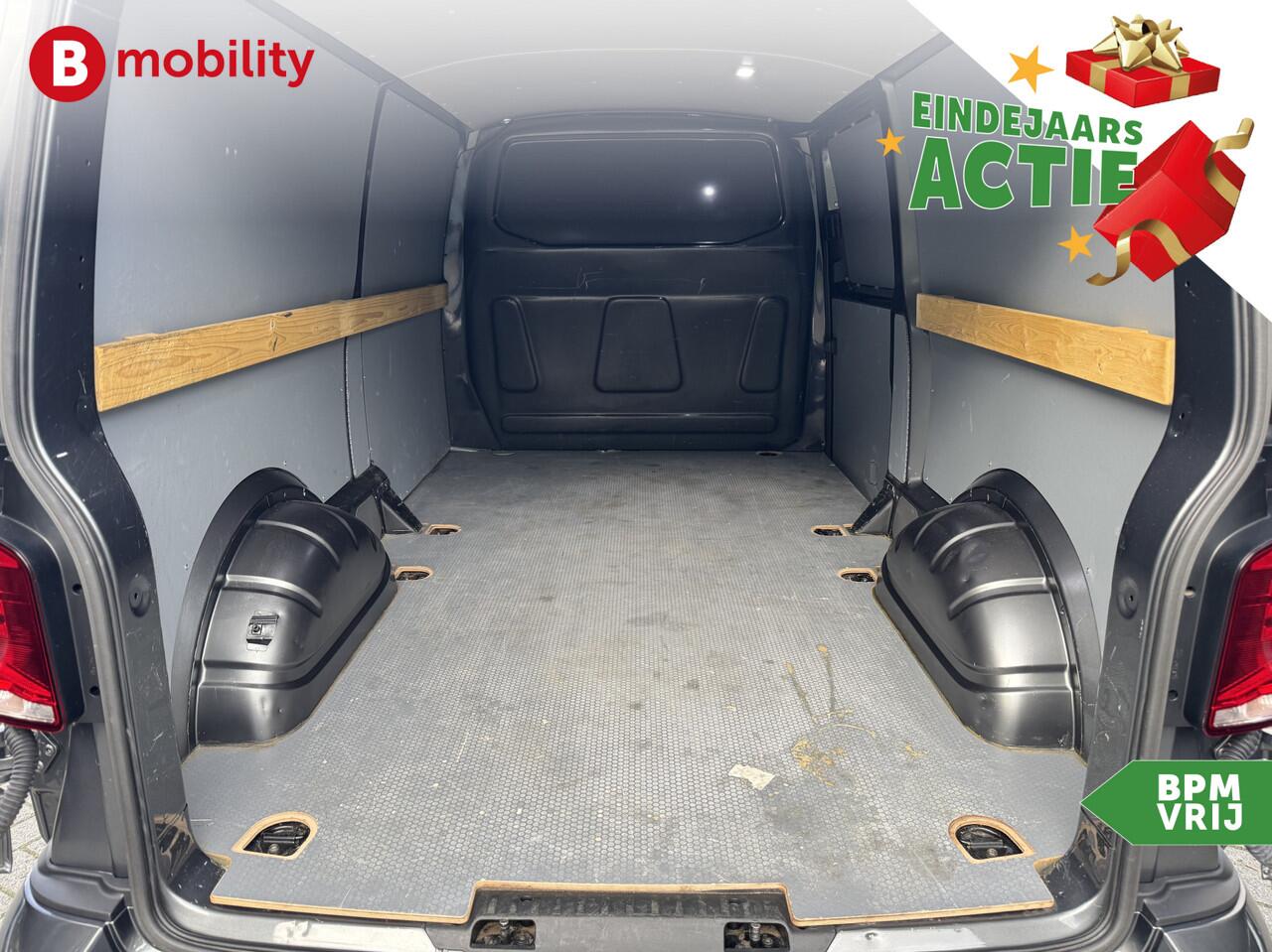 Volkswagen TRANSPORTER 2.0 TDI L2H1 Highline DSG Automaat Trekhaak 2.500KG | Apple CarPlay/ Android auto | PDC Voor/Achter | Navigatie