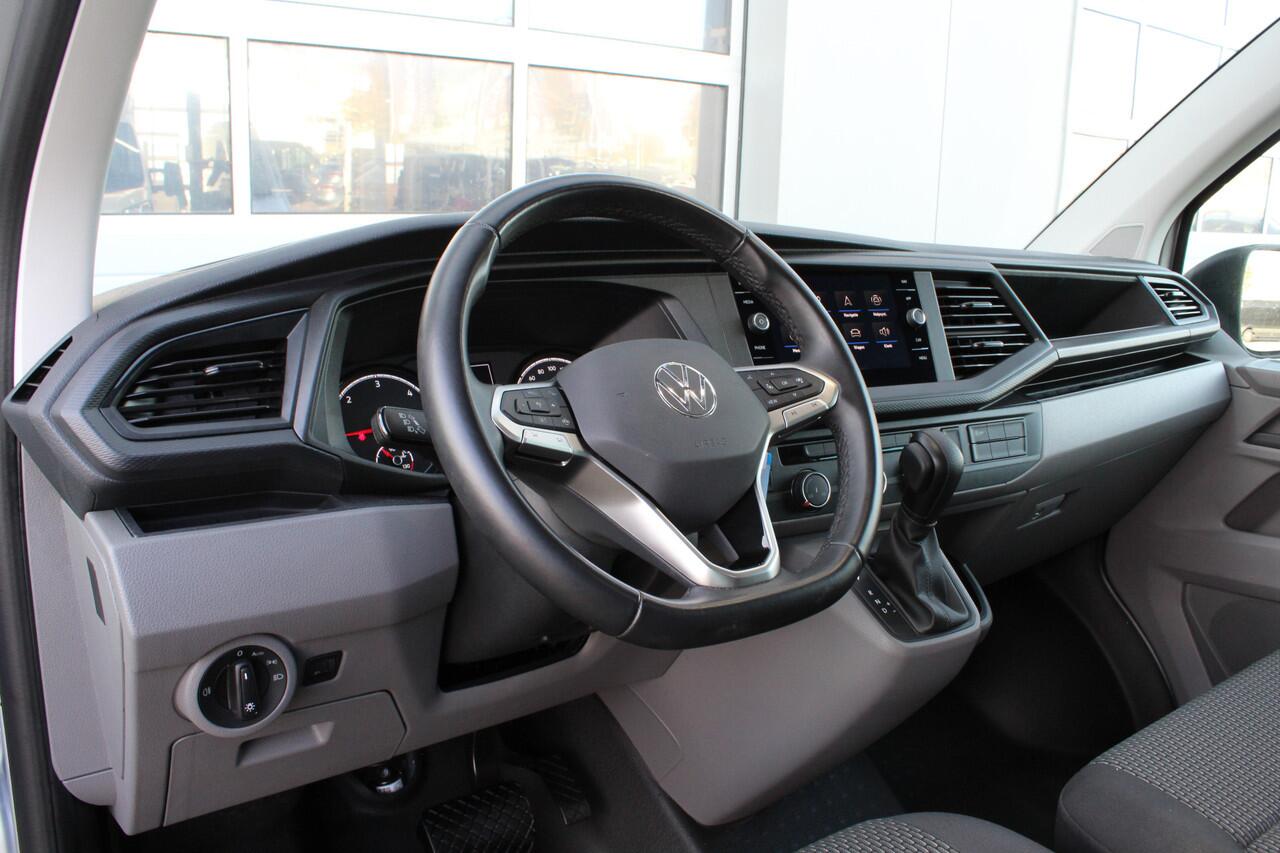 Volkswagen TRANSPORTER 2.0 TDI L2H1 32 DC > 6-persoons/Dubbel cabine/Automaat/Trekhaak