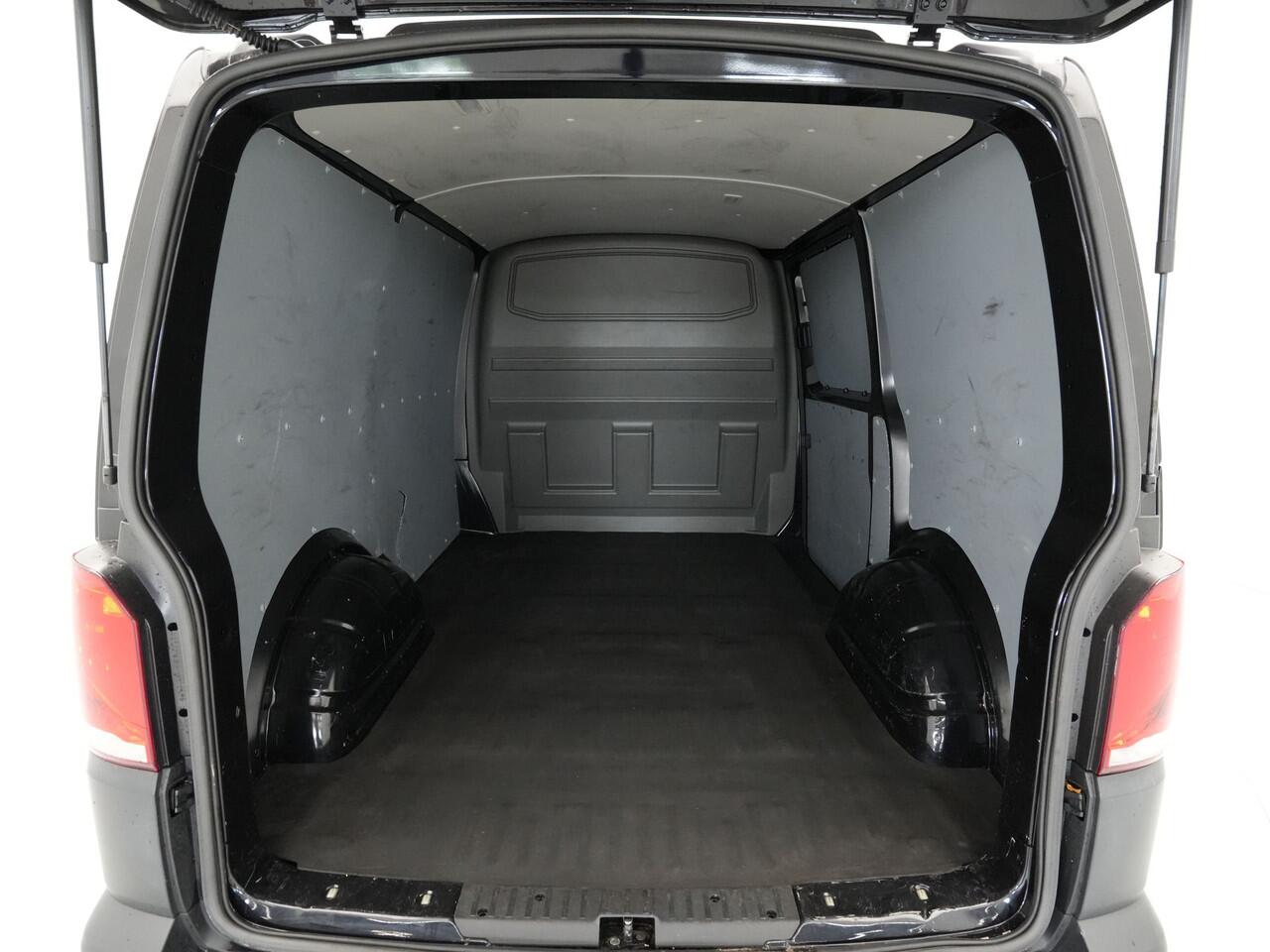 Volkswagen TRANSPORTER 2.0 TDI L1H1 26 Economy Business Navi via App Airco Pdc Cruise