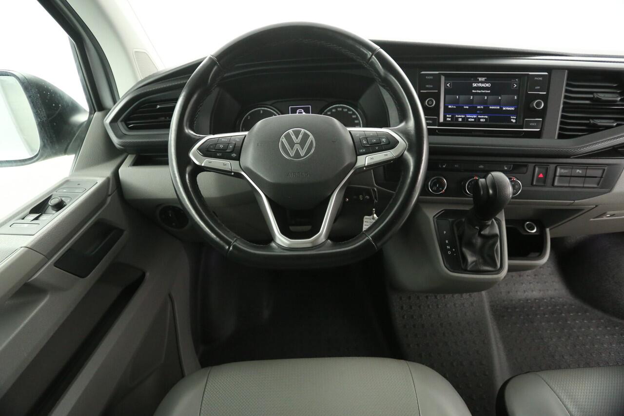 Volkswagen TRANSPORTER 2.0 TDI 150PK L2H1 | Euro6 | Aut. | Airco | 3-Zits | Adap. Cruise | Carplay | Stoelverw. | Trekh. | 2xSchuifdeur
