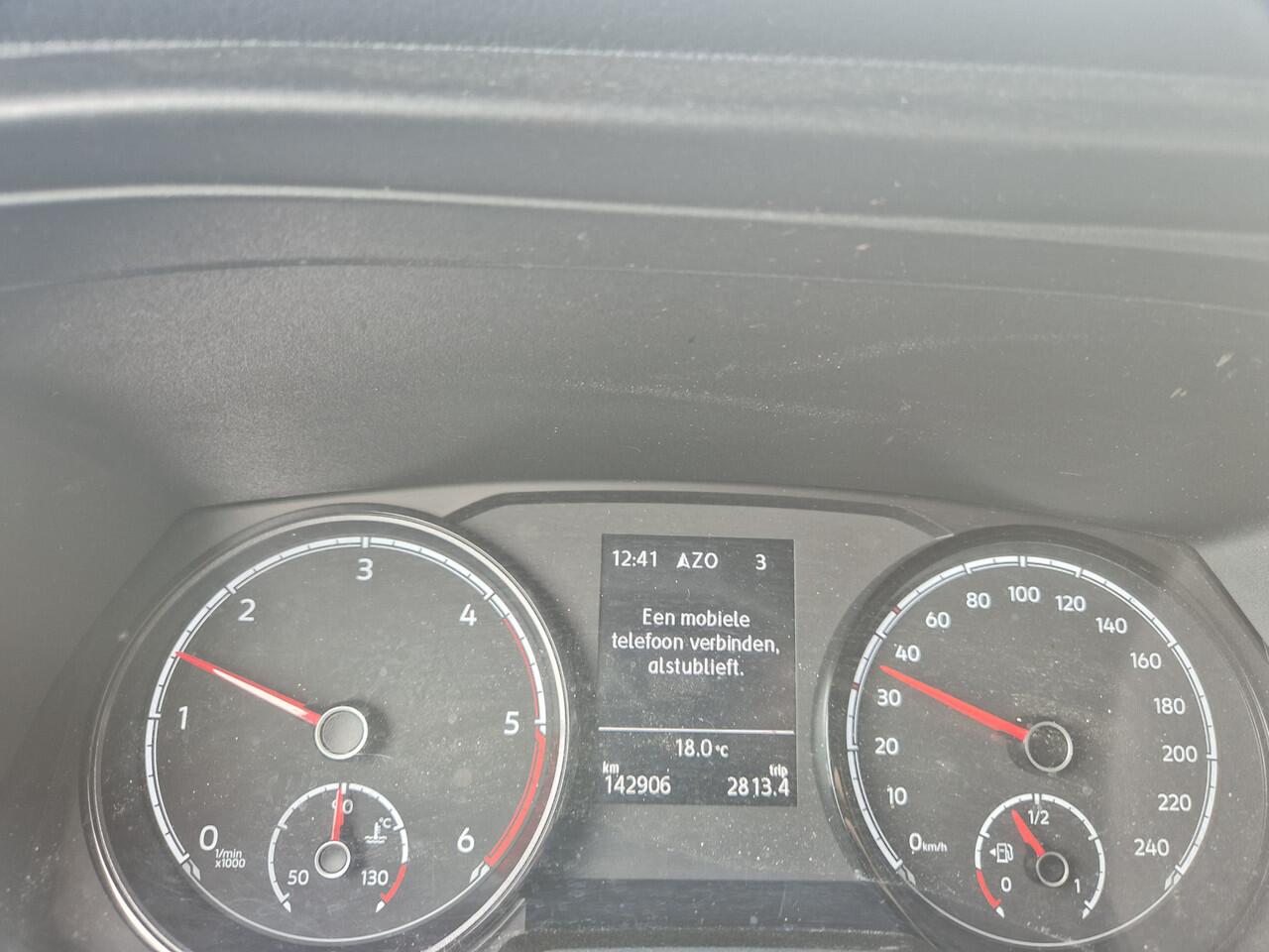 Volkswagen TRANSPORTER 2.0 TDI L2H1 Bulli 150pk lang 3-pers apple-car nieuw model 2021