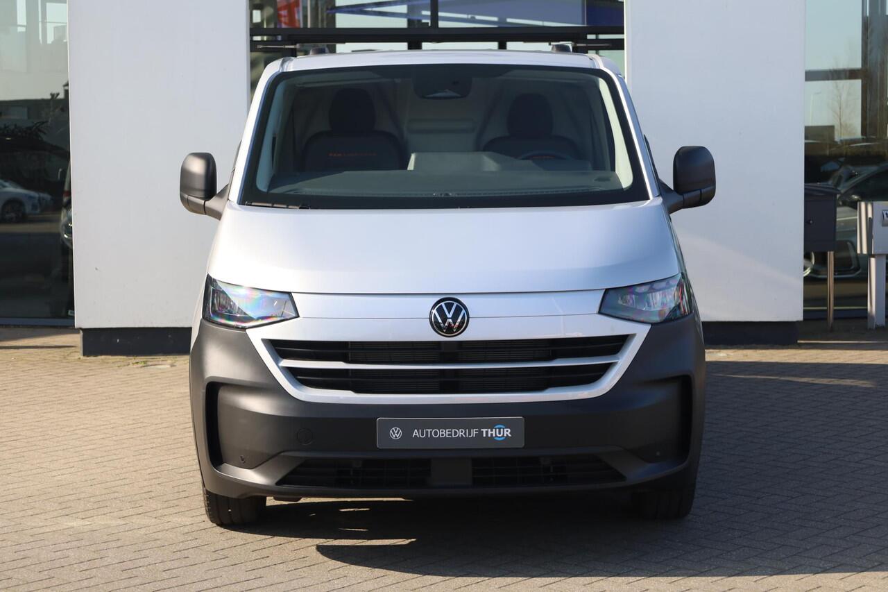 Volkswagen TRANSPORTER 2.0 TDI L2H1 30 PanAmericana 150PK / 110kW, Achteruitrijcamera (rear view), verwarmbare stoelen (bestuurder + bijrijder), Apple Carplay & Android Auto, adaptieve cruise control (acc) met Stop & Go, Lane Assist, volledig digitaal instrumentenpaneel, Keyles