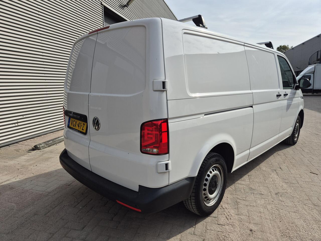 Volkswagen TRANSPORTER 2.0 TDI L2H1 Bulli 150pk lang 3-pers apple-car nieuw model 2021