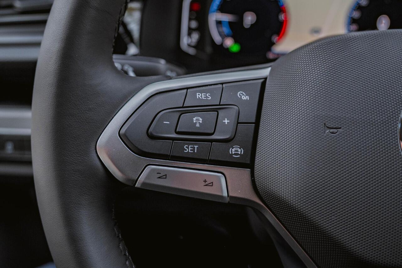 Volkswagen TRANSPORTER 2.0 TDI 204PK DSG L2H1 DUB/CAB LED LEDER ACC Volkswagen Transporter 2.0 TDI L2H1 32 DC