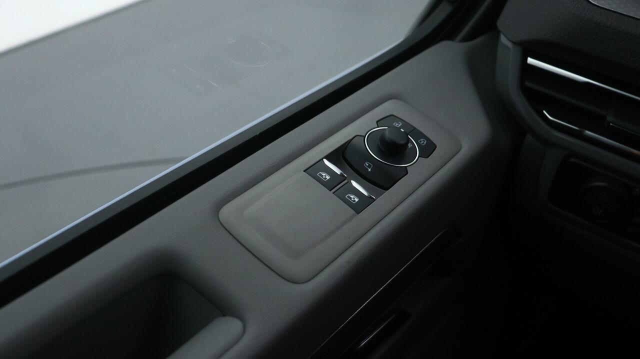 Volkswagen TRANSPORTER L1H1 2.0TDI 170pk Automaat 2.8T Bulli-Intro /BPM-vrij