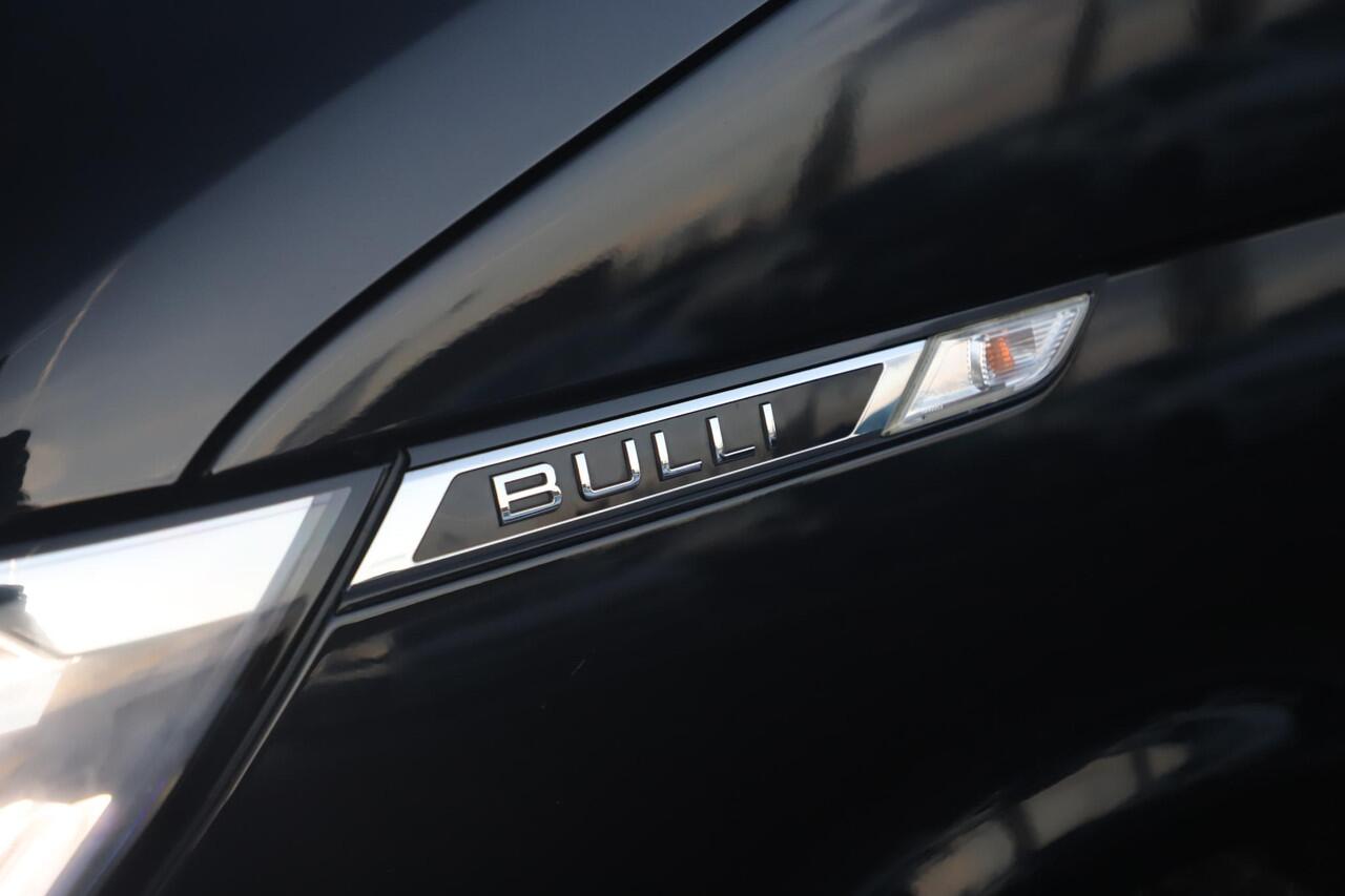 Volkswagen TRANSPORTER 2.0 TDI L2H1 DC Bulli 199PK DSG Automaat Black Edition Trekhaak Virtual Cockpit 20 Inch LMV Full LED Navigatie Camera Adaptive Cruise Carplay Android Parkeersensors