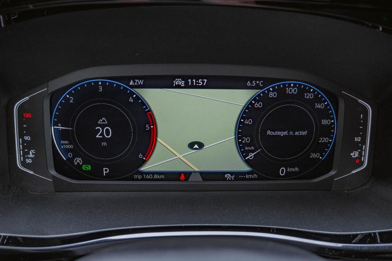 Volkswagen TRANSPORTER 2.0 TDI 150PK DSG L2H1 DUB/CAB LED Trekhaak Camera