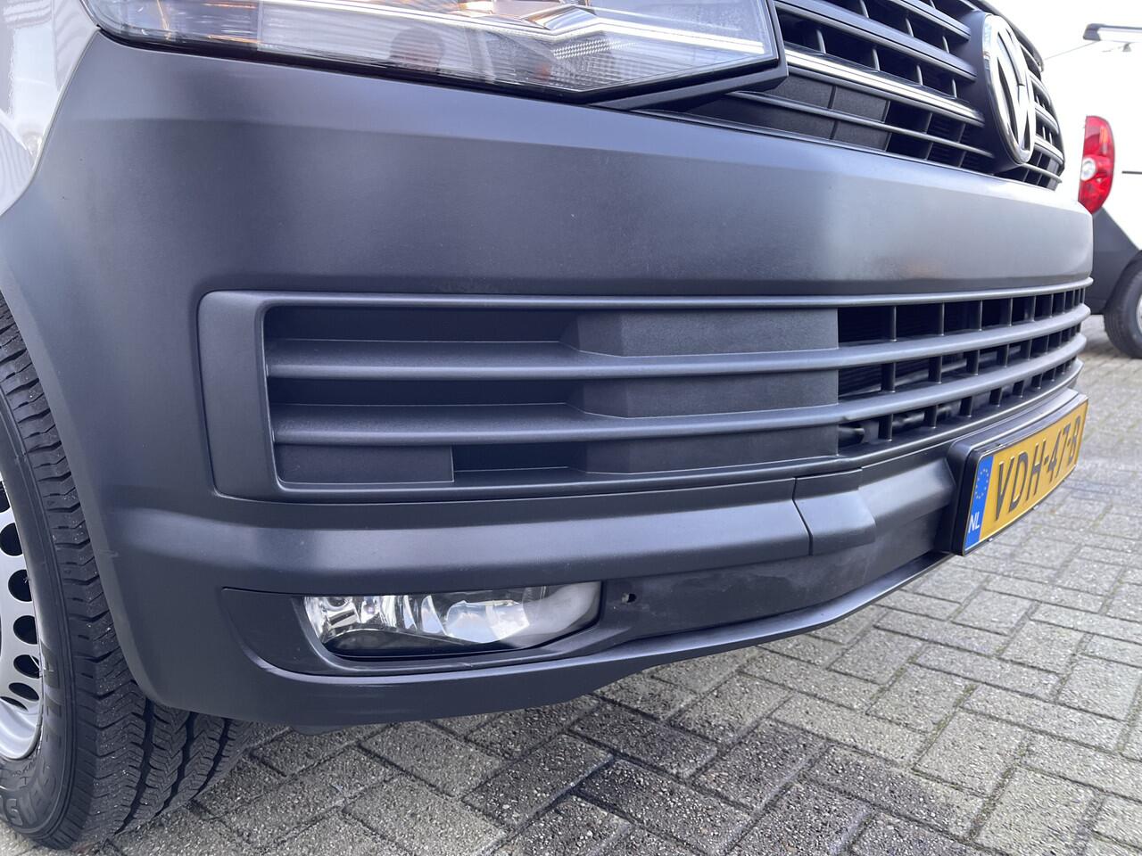 Volkswagen TRANSPORTER 2.0 TDI L1H1 Comfortline / vaste prijs rijklaar ¤ 15.950 ex btw / lease vanaf ¤ 311 / Bott ingerichte laadruimte / airco / cruise / imperial / trekhaak 2200 kg ! / euro 6
