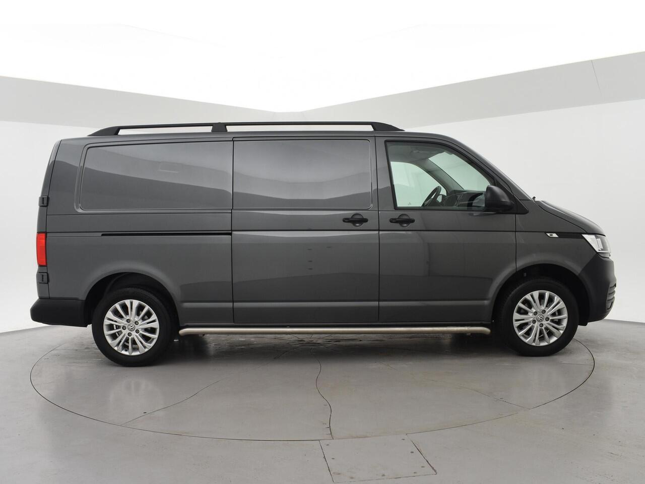Volkswagen TRANSPORTER 2.0 TDI L2H1 + LEDER | TREKHAAK | CAMERA | APPLE CARPLAY | L.M. VELGEN