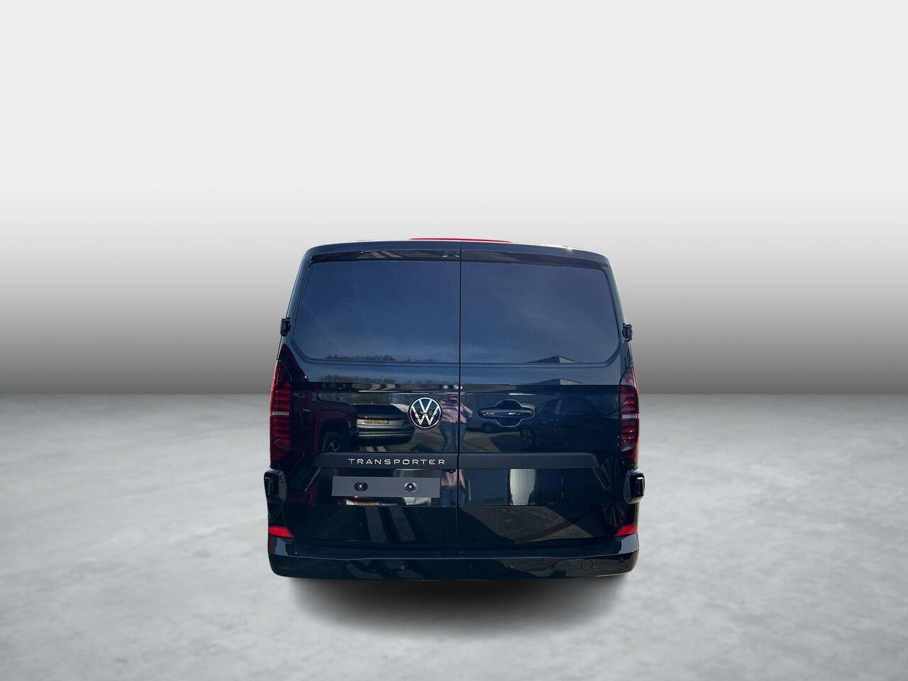 Volkswagen TRANSPORTER Bedrijfswagens Style L1 2.0 TDI 110 kW 150 pk 8 versn. Auto | BPM vrij | Achterdeuren zonder ruit | Navigatiesysteem 13" met draadloos App-Connect | Zitpakket 3 voor Life & Style - armleuningen, bijrijdersbank met doorlaadfunctie en klaptafel |
