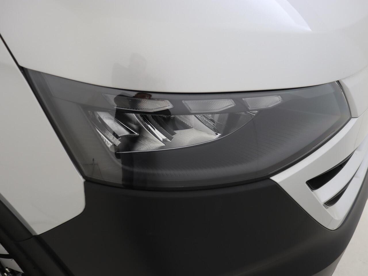 Volkswagen TRANSPORTER Bedrijfswagens PanAmericana L2 2.0 TDI 30 150 pk 110 kW pk 8 au | BPM vrij | Lichtmetalen velgen 17" (6,5 J 17) "Monte Carlo" (zwart gepolijst) | Achteruitrijcamera | Parkeersensoren voor en achter (Park Distance Control) |