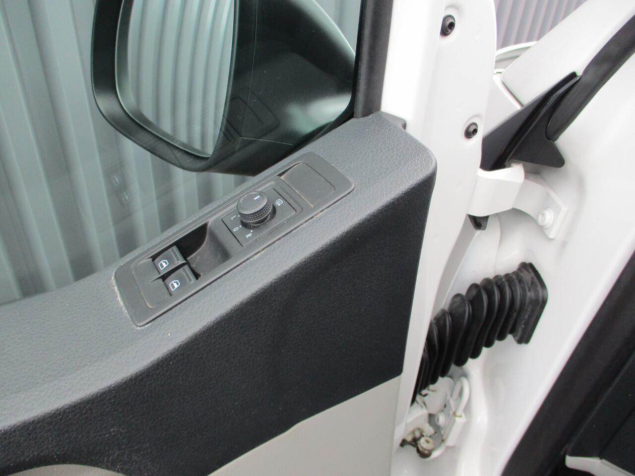 Volkswagen TRANSPORTER 2.0 TDI 102 PK L2 Dubbele Schuifdeur Airco Sortimo