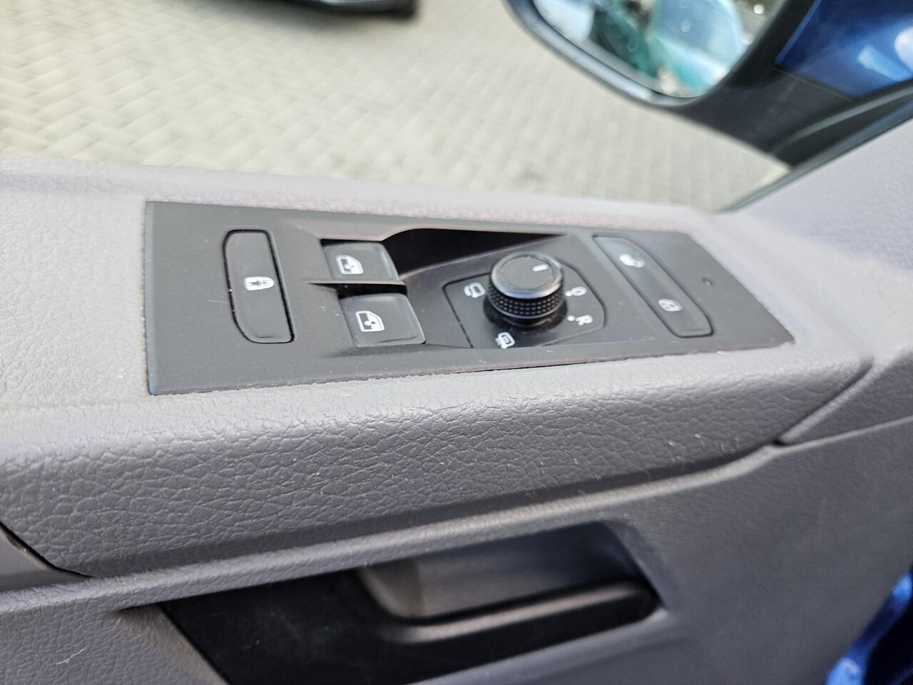 Volkswagen TRANSPORTER 2.0 TDI L2H1 30 DC Bulli