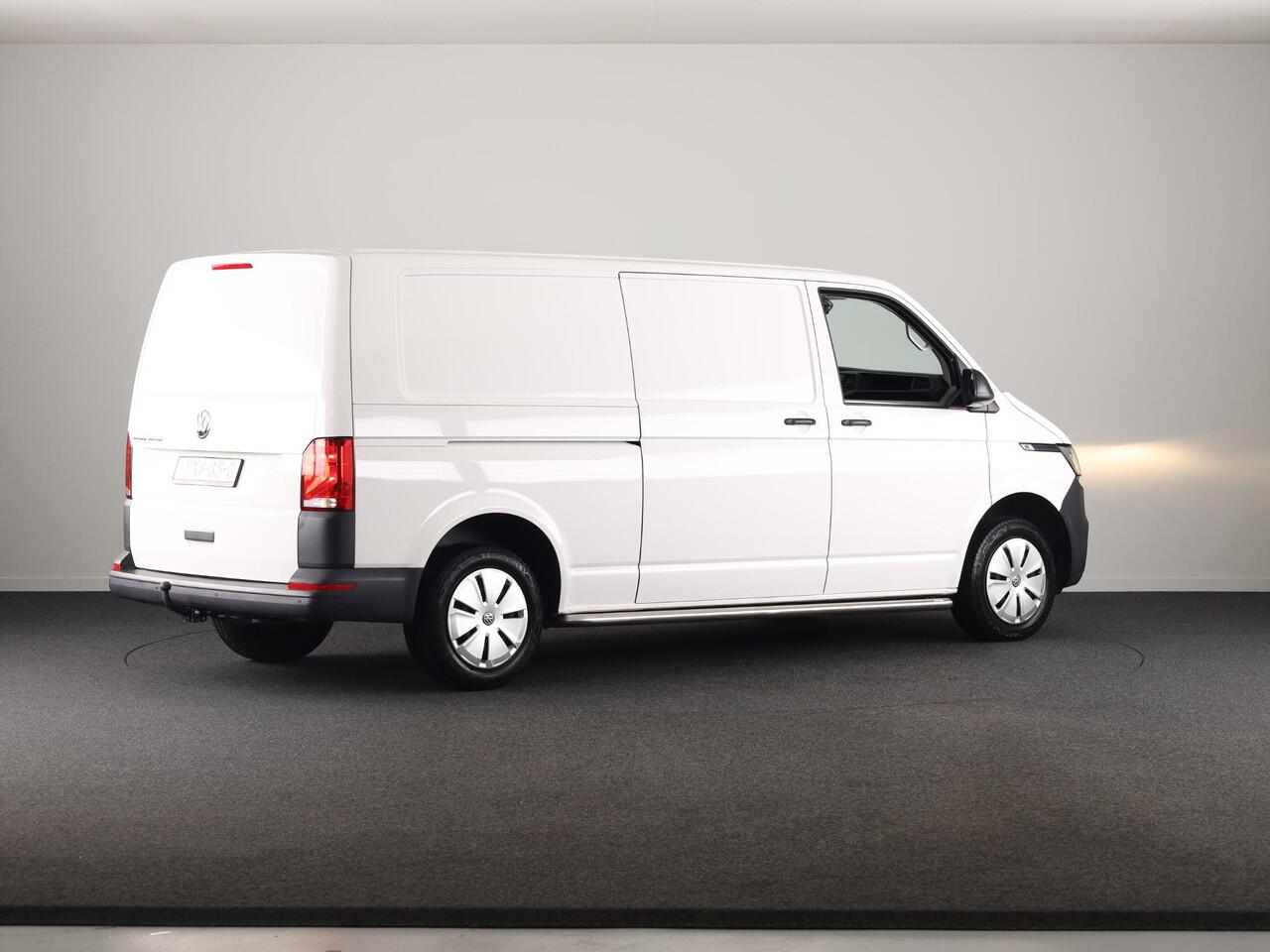 Volkswagen TRANSPORTER 2.0 TDI L2H3 28 110 PK | Verlengde garantie | Navigatie via app | Trekhaak | Parkeersensoren | Cruise control |