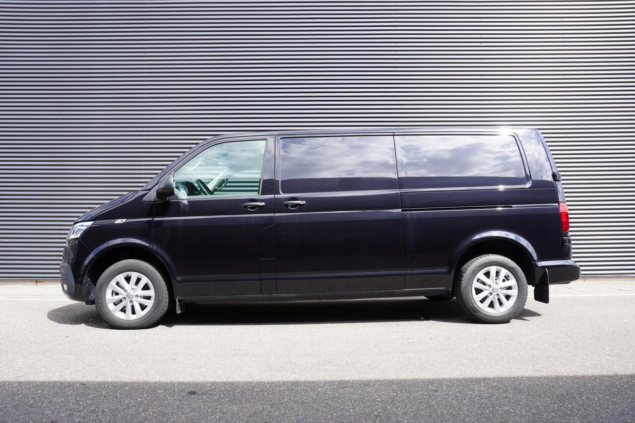 Volkswagen TRANSPORTER 30 | L2H1 | 4-Motion 150 pk DSG | Dubbele schuifdeur | Achteruitrijcamera | Adapative Cruise Control | LED koplampen |