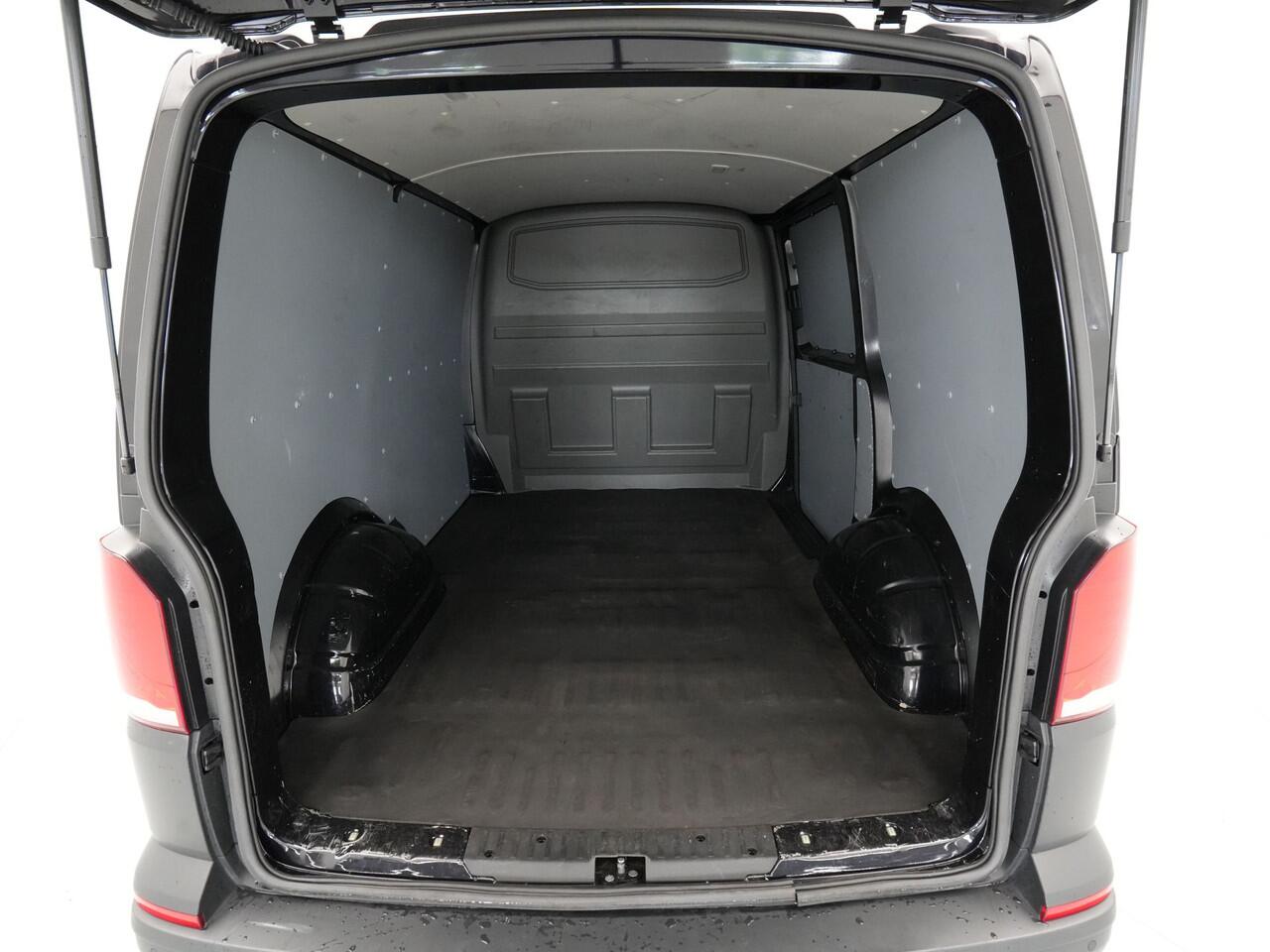 Volkswagen TRANSPORTER 2.0 TDI L1H1 26 Economy Business Navi via App Pdc Airco Cruise